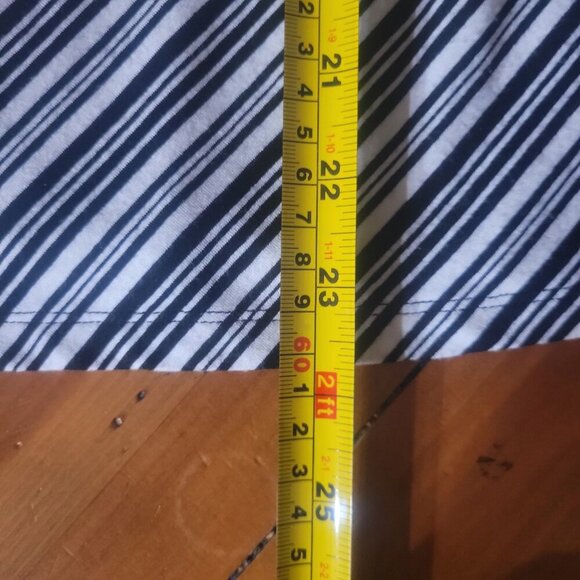 Yansi Fugel Women's Multi Directional Stripe Sleeveless Top Black/White - Size L - Picture 8 of 8